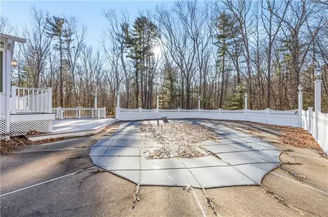 22 Angell Road Scituate RI 02857