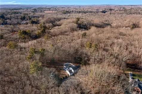 22 Angell Road Scituate RI 02857