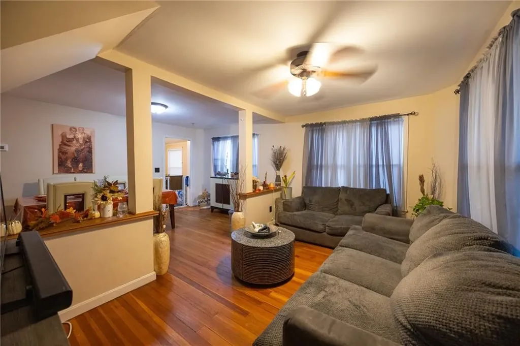 916 Bullocks Point Avenue East Providence RI 02915