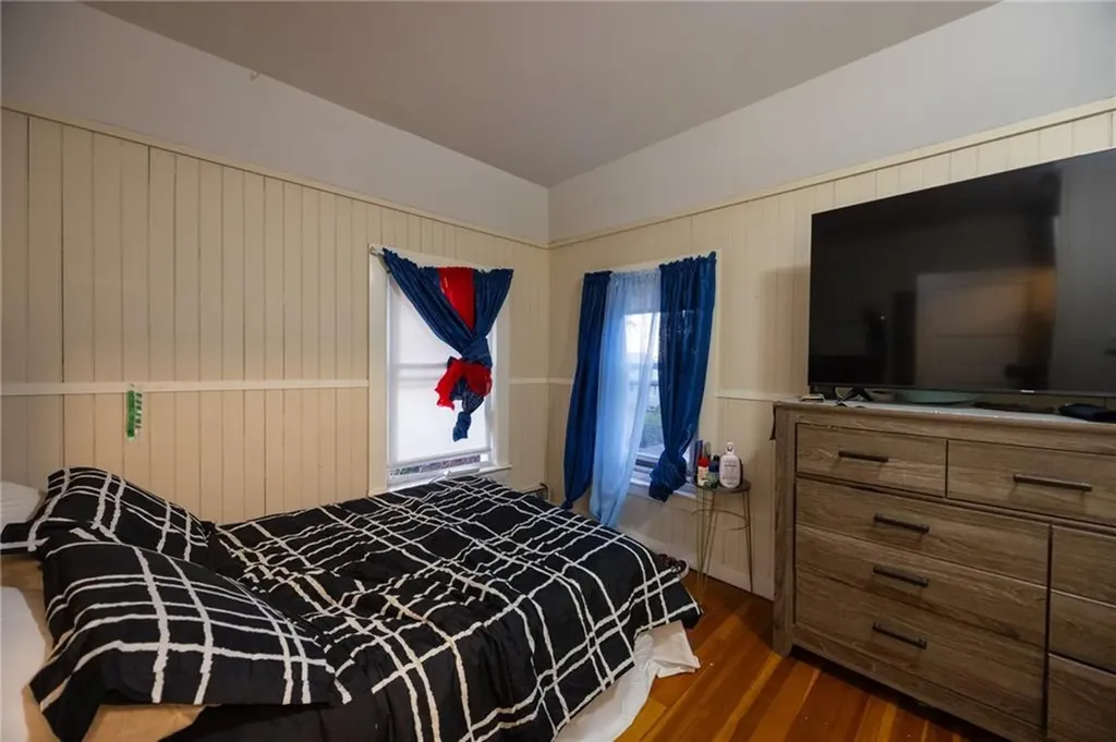 916 Bullocks Point Avenue East Providence RI 02915