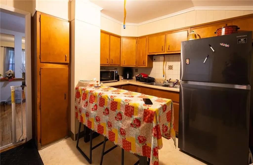 916 Bullocks Point Avenue East Providence RI 02915