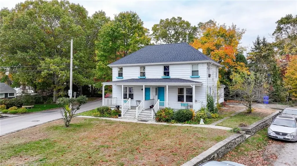 916 Bullocks Point Avenue East Providence RI 02915