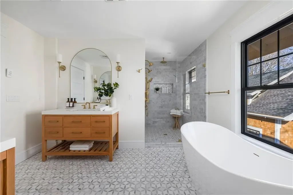 14 Kay Boulevard Middletown RI 02842