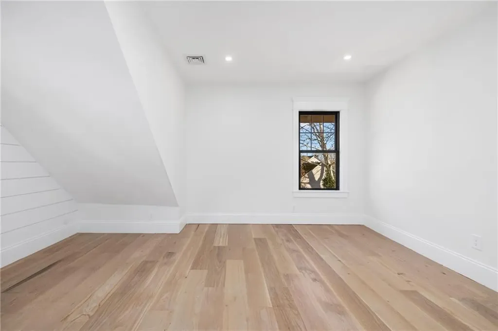 14 Kay Boulevard Middletown RI 02842