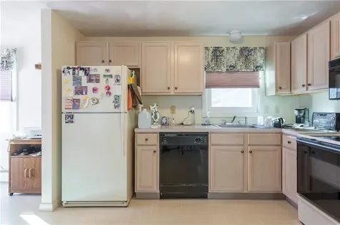 88 Greene Street East Greenwich RI 02818