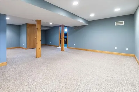 80 Oakland Avenue Pawtucket RI 02861