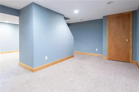 80 Oakland Avenue Pawtucket RI 02861