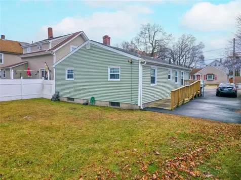 80 Oakland Avenue Pawtucket RI 02861
