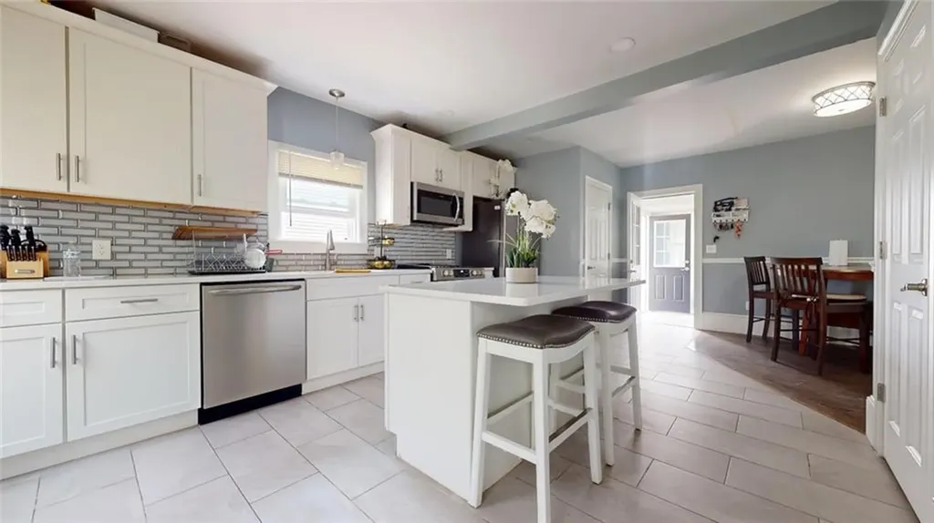 11 Crane Street Street S Pawtucket RI 02860