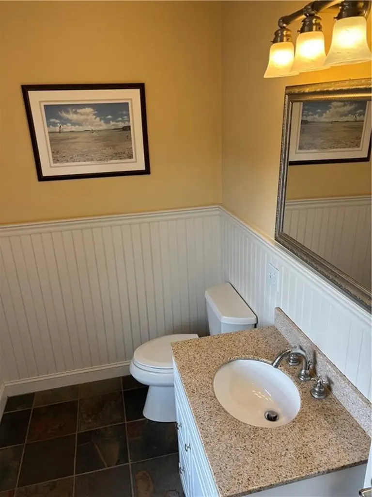 44 Mast Street Jamestown RI 02835