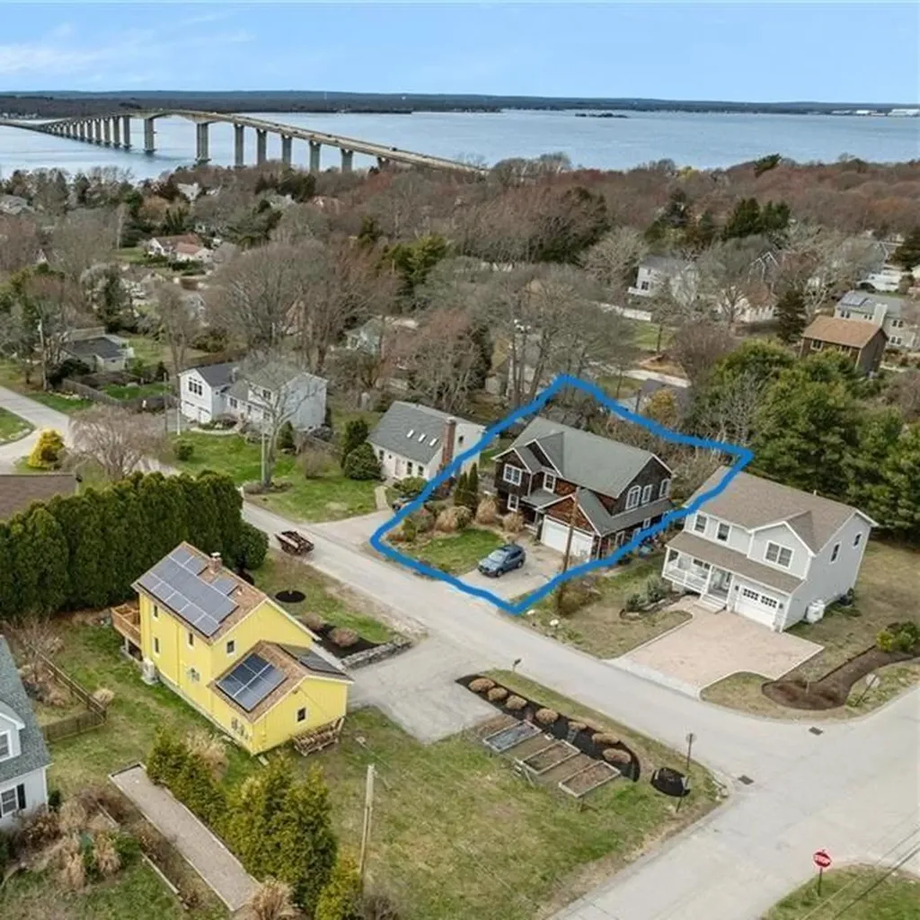 44 Mast Street Jamestown RI 02835