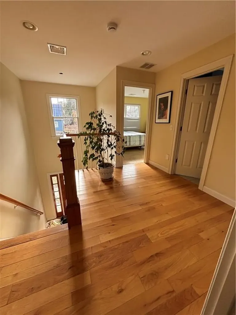 44 Mast Street Jamestown RI 02835