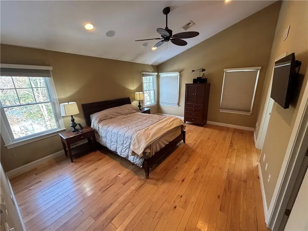 44 Mast Street Jamestown RI 02835