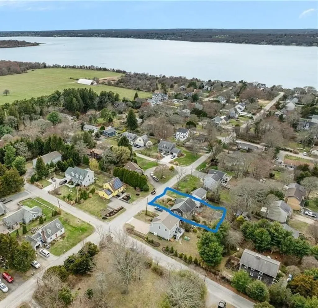 44 Mast Street Jamestown RI 02835