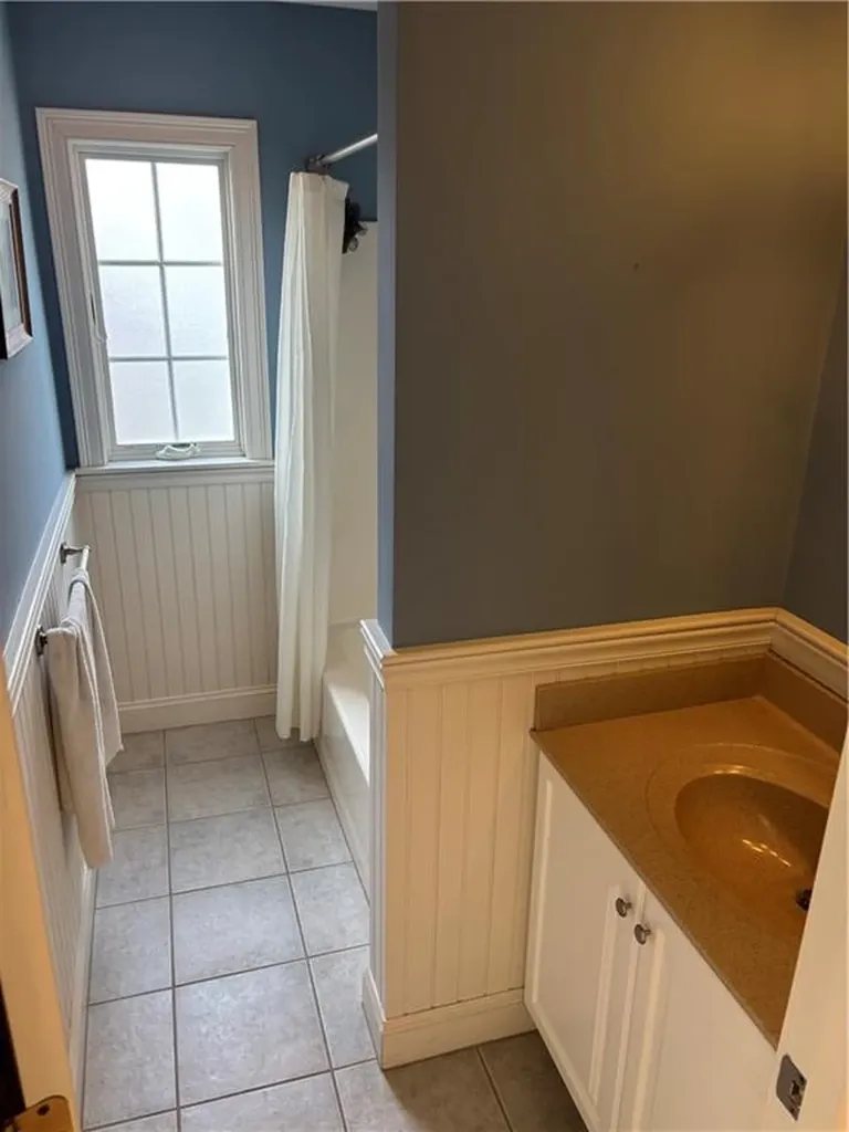 44 Mast Street Jamestown RI 02835