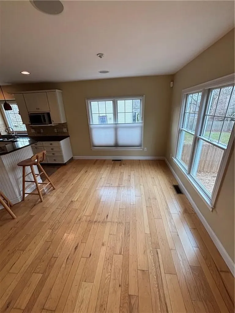 44 Mast Street Jamestown RI 02835