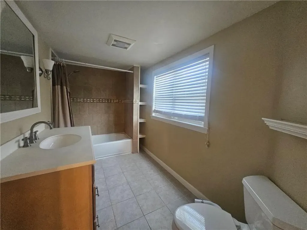 229 Louise Street Woonsocket RI 02895