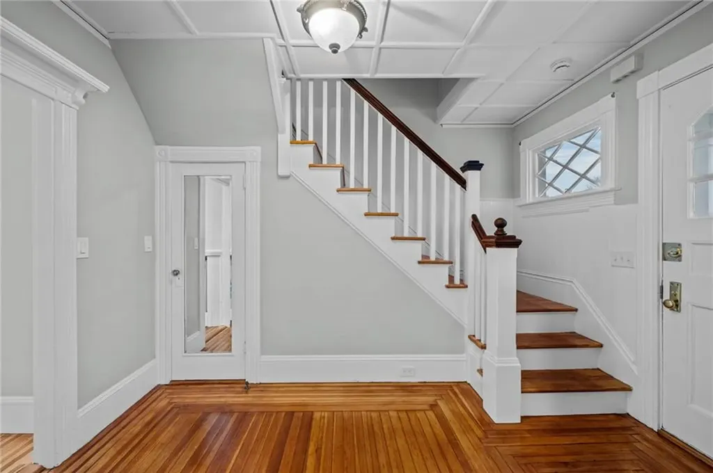 11 Bayview Avenue Newport RI 02840