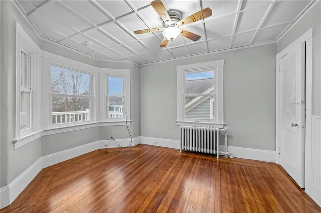 11 Bayview Avenue Newport RI 02840