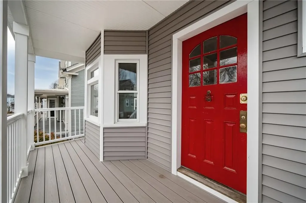 11 Bayview Avenue Newport RI 02840