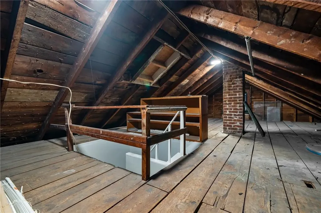 11 Bayview Avenue Newport RI 02840