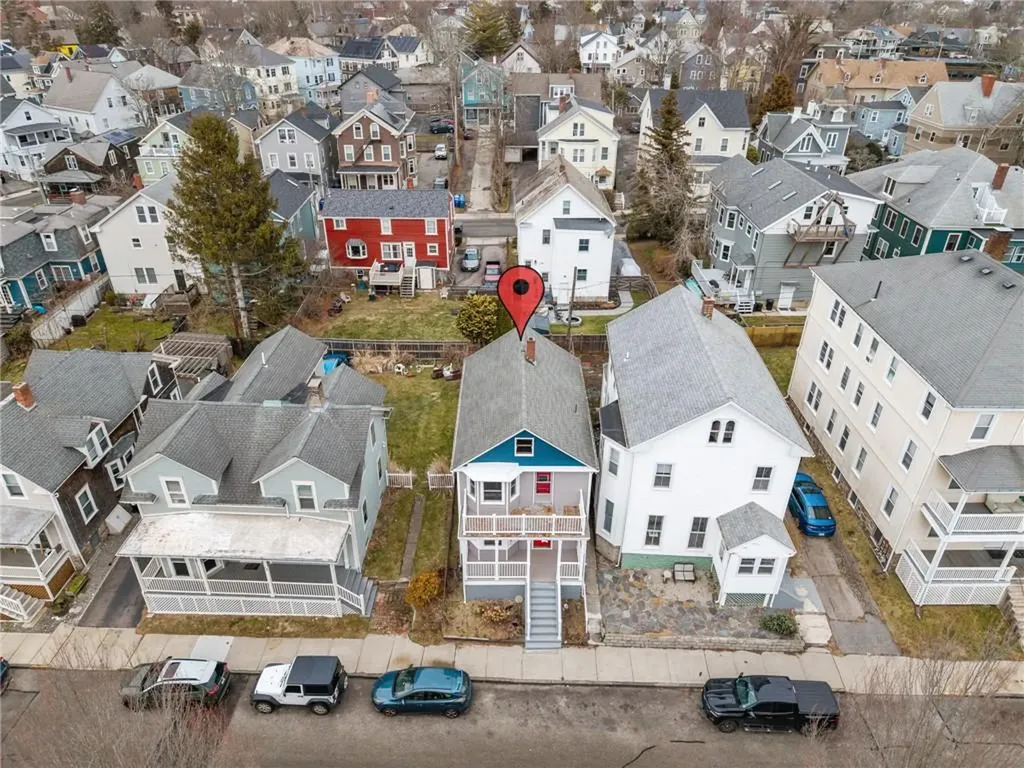 11 Bayview Avenue Newport RI 02840