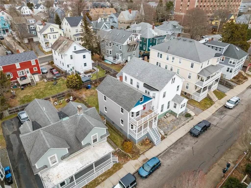 11 Bayview Avenue Newport RI 02840