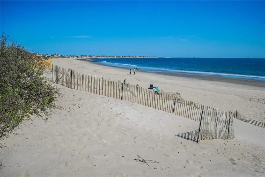 236 Sand Hill Cove Road Narragansett RI 02882