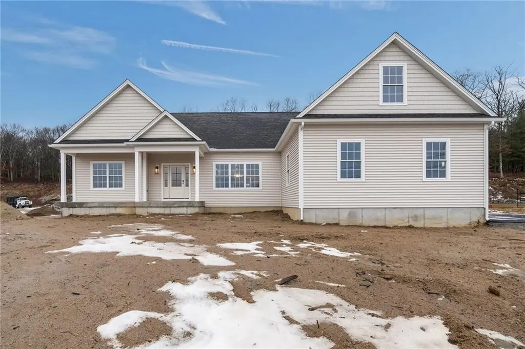 5 Justin Court Johnston RI 02919