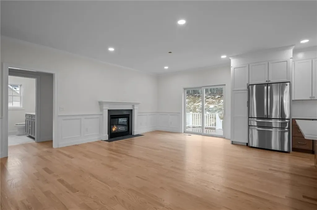 5 Justin Court Johnston RI 02919