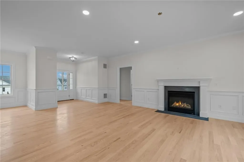 5 Justin Court Johnston RI 02919