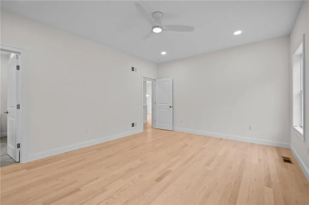 5 Justin Court Johnston RI 02919