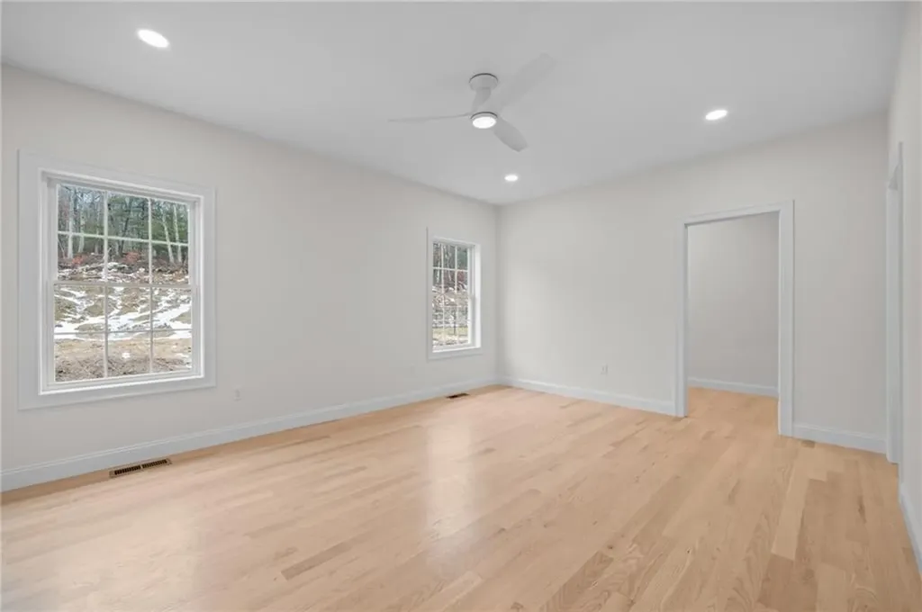 5 Justin Court Johnston RI 02919