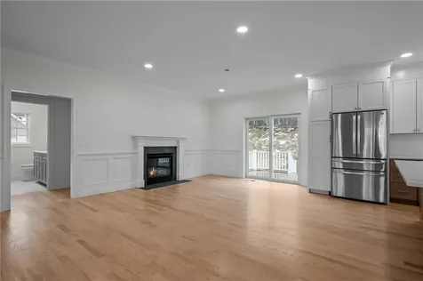 5 Justin Court Johnston RI 02919