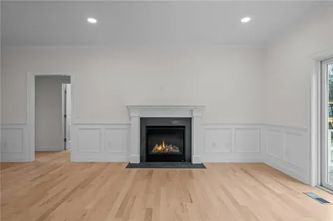 5 Justin Court Johnston RI 02919