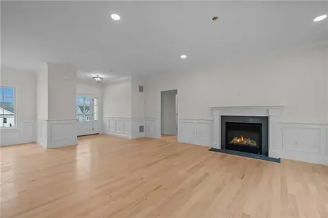 5 Justin Court Johnston RI 02919