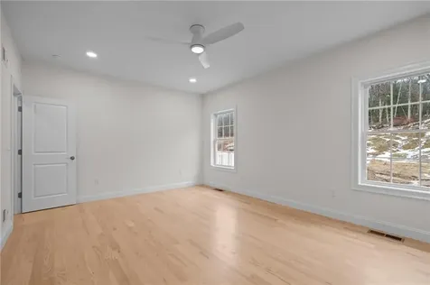 5 Justin Court Johnston RI 02919