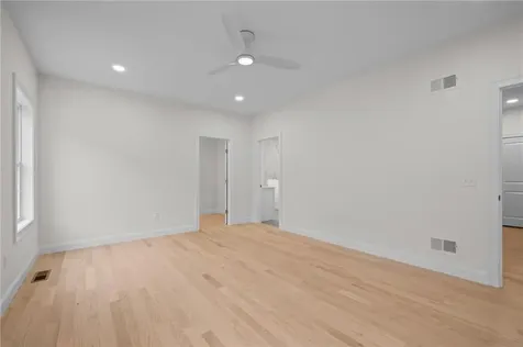 5 Justin Court Johnston RI 02919