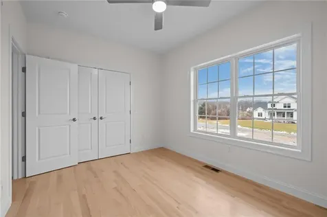 5 Justin Court Johnston RI 02919