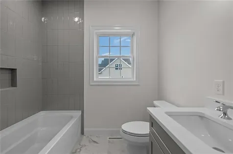 5 Justin Court Johnston RI 02919