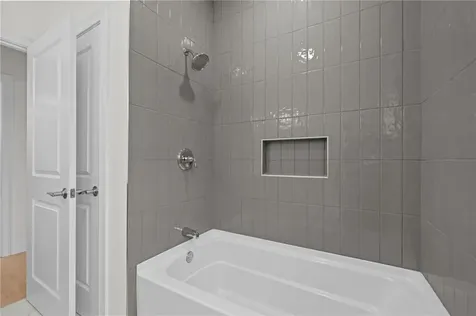 5 Justin Court Johnston RI 02919