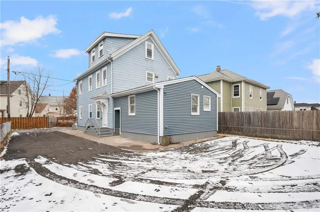 5 Borden Street Pawtucket RI 02861