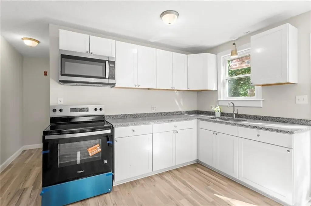 80 Summit Street Woonsocket RI 02895