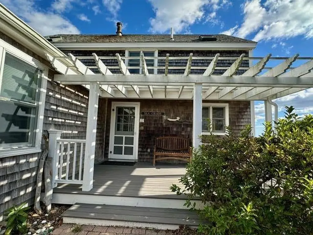 1202 West Side Road Block Island RI 02807