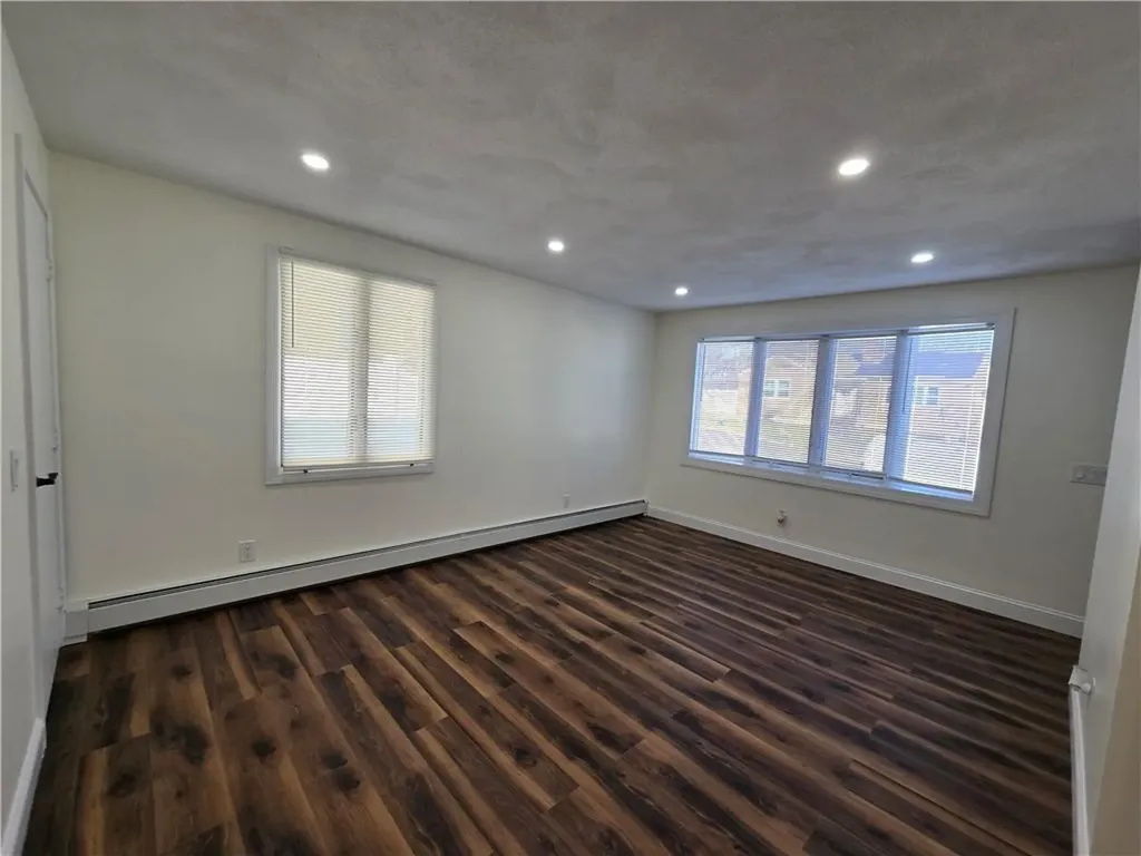 96 Edgeworth Avenue Providence RI 02904