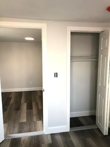 15 Rock Street Bristol RI 02809