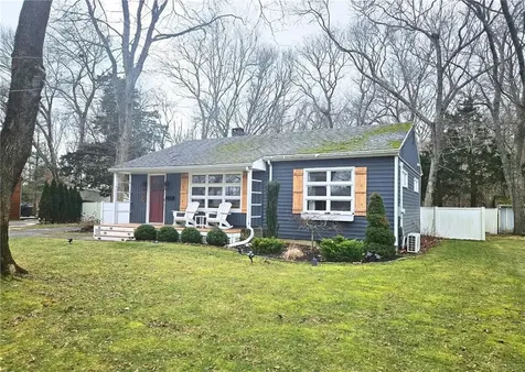 57 Wampanoag Circle North Kingstown RI 02852