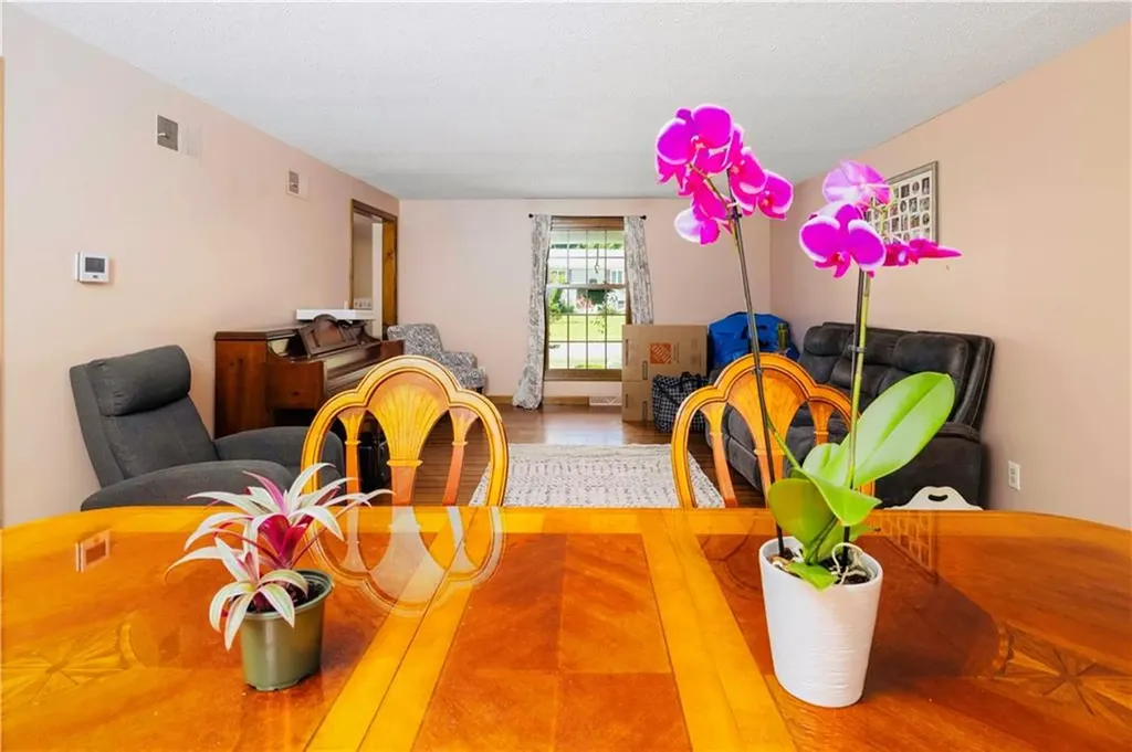 8 Winterberry Drive Coventry RI 02816