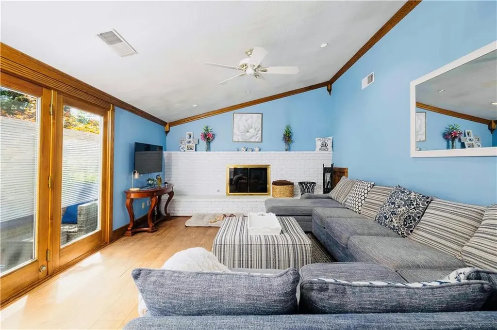 8 Winterberry Drive Coventry RI 02816