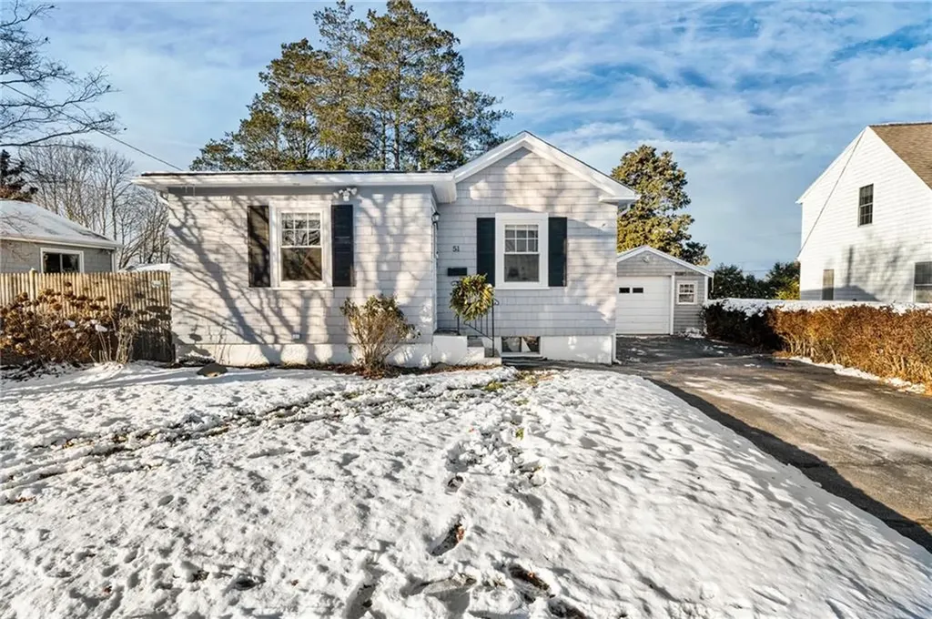 51 Smythe Street Middletown RI 02842